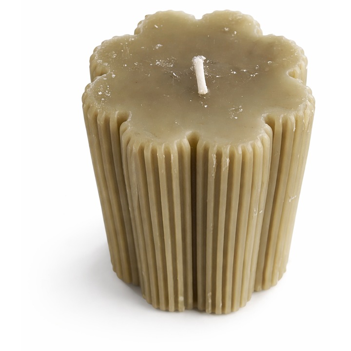 Премиум Декоративна Свещ Модел Цвете, Елегантен Раиран Дизайн, Цвят Градински чай, Идеална за Декор и Подарък