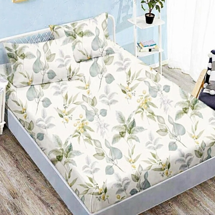 Cearceaf pat 160x200 cu elastic din finet, set cu 2 fete de perna, alb cu frunze verzi si galbene, Pucioasa