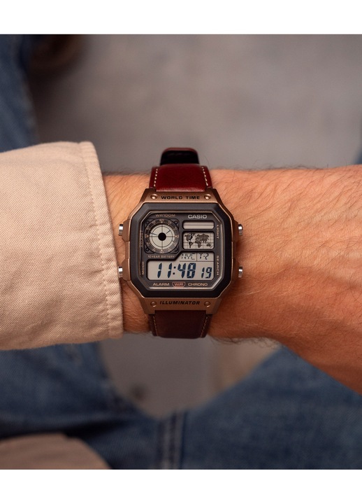 Мъжки часовник Casio AE-1200WHL-5AVEF, кварцов, кафяв цвят, пластмасова рамка, с хронометър