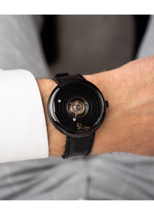Мъжки часовник CIGA DESIGN Tourbillon Китайски зодиак Година на коня, механичен, титаниева обвивка, черен, лимитирана серия