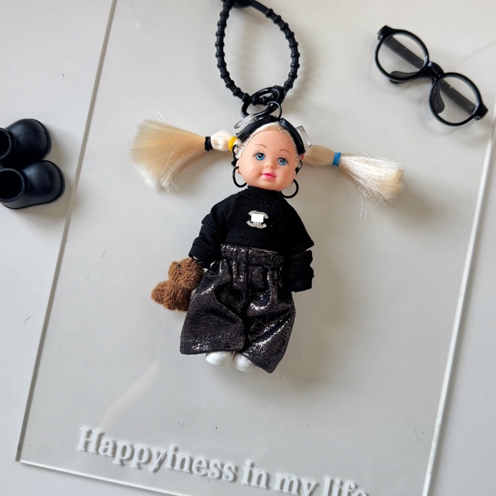 Breloc Papusa Vintage Multicolor, Accesoriu Handmade, Decor Geanta, Stil Retro, EVA