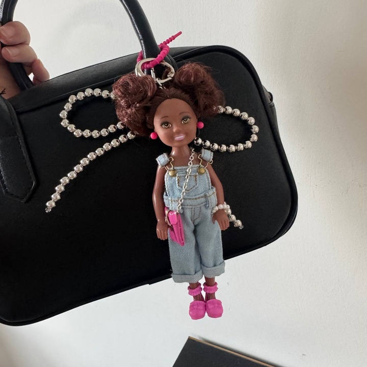 Breloc Papusa Vintage Multicolor, Accesoriu Handmade, Decor Geanta, Stil Retro, EVA