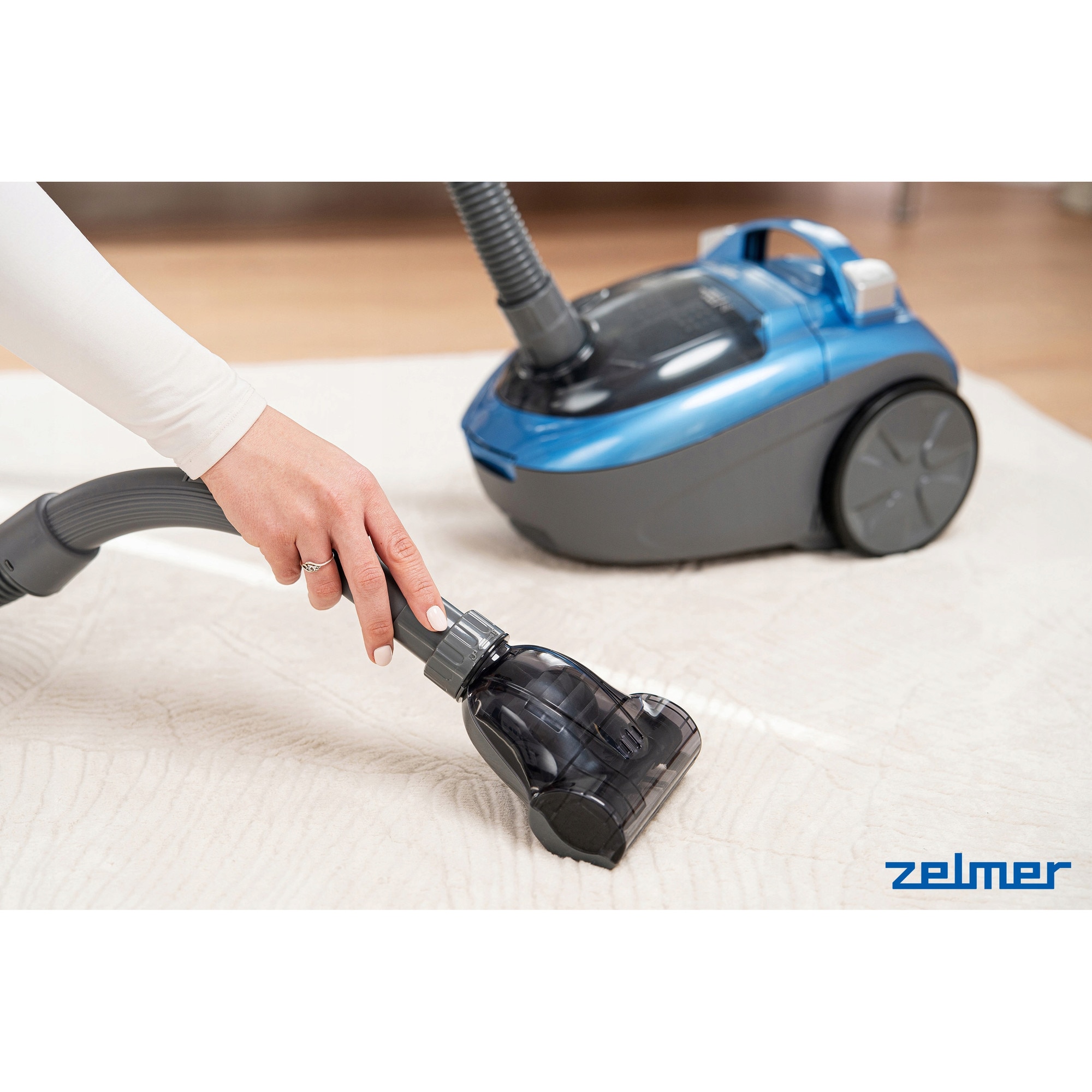 Aspirator Zelmer ZVC032P Radek 2 in 1, 800W, turcoaz, 3,8kg, set cu 4 accesorii