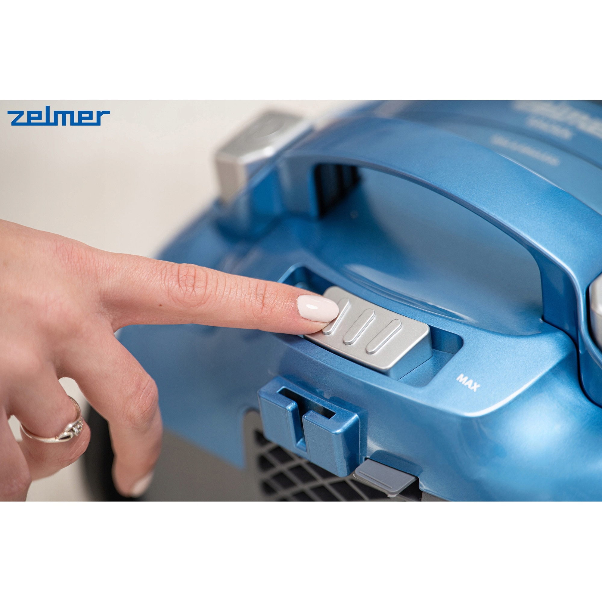 Aspirator Zelmer ZVC032P Radek 2 in 1, 800W, turcoaz, 3,8kg, set cu 4 accesorii