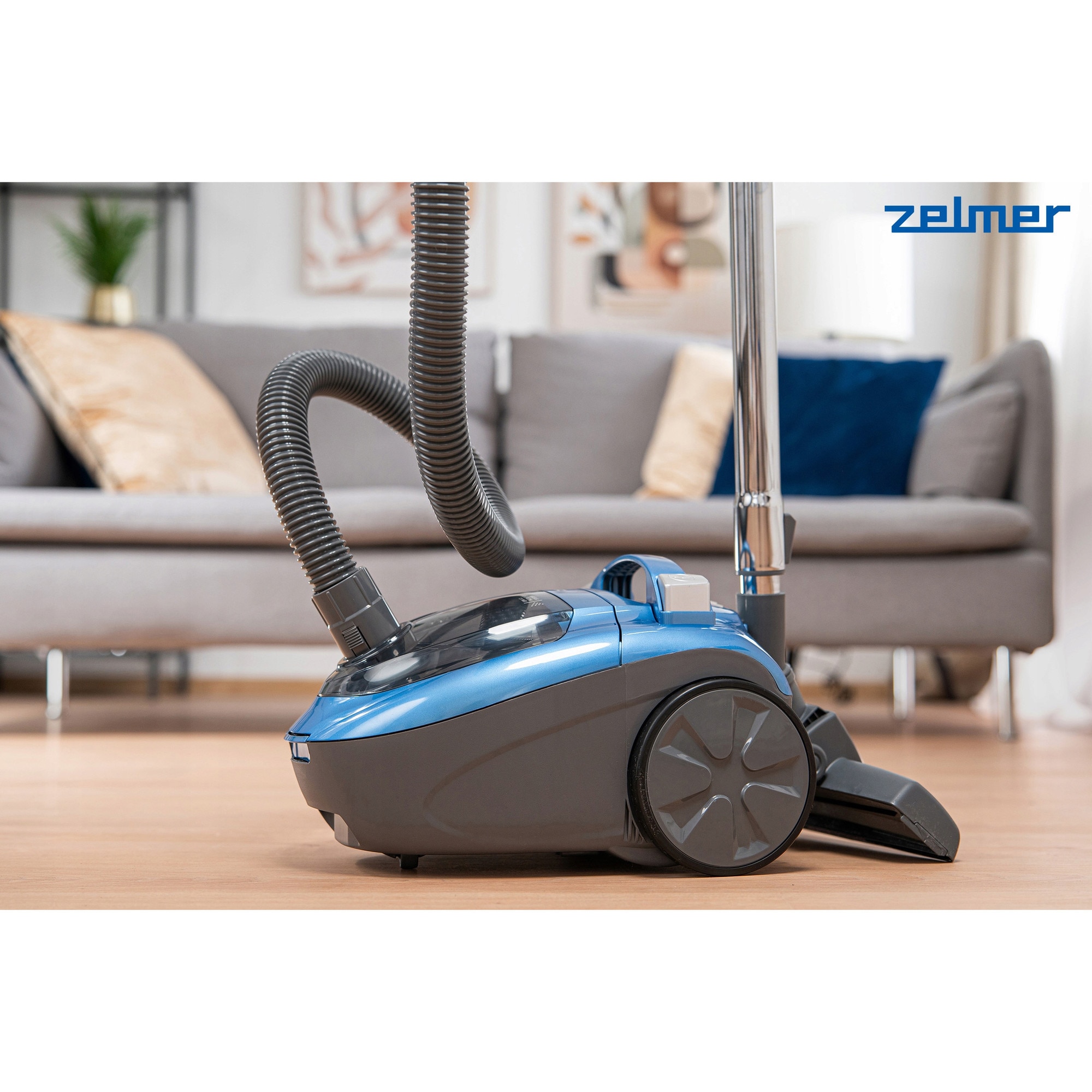 Aspirator Zelmer ZVC032P Radek 2 in 1, 800W, turcoaz, 3,8kg, set cu 4 accesorii