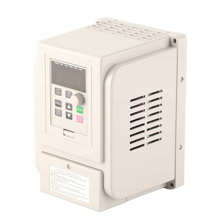 3-fázisú frekvenciaváltó 1,5 kW AC 220V, VFD vezérlés, méretek 18x12.5x12cm, 8A