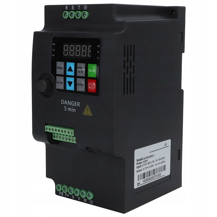 Frekvenciaváltó 5.5kW 380V, 3 fázis, méretek 180x115x95mm, komplett szett