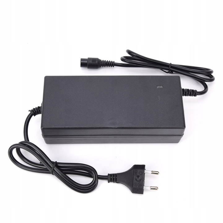 Incarcator portabil universal pentru scooter, 12AH, 2A, plastic, 22x10x5,5cm