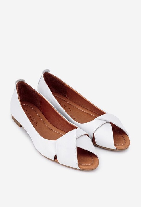 Balerini dama din piele naturala alba cu decupaje