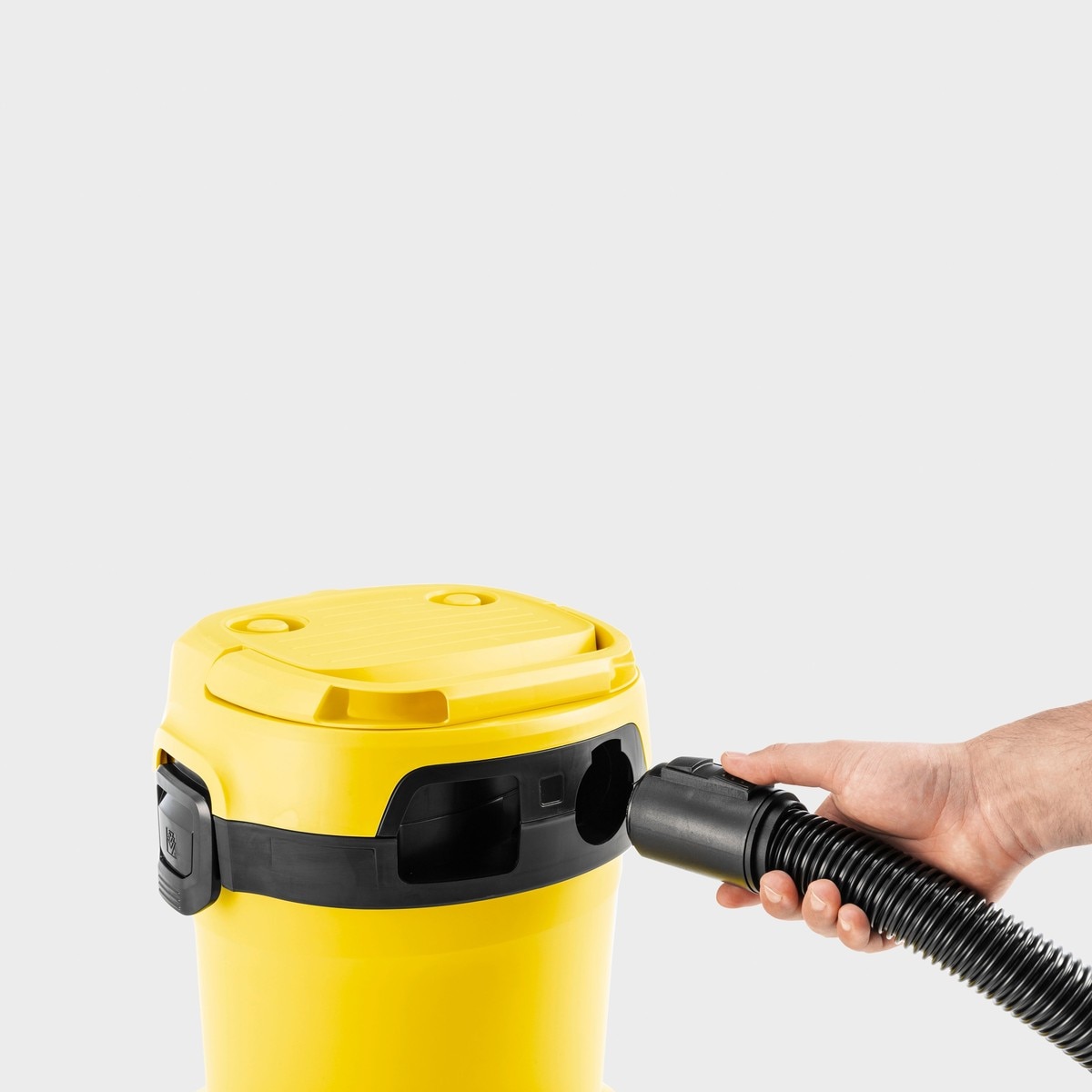 Aspirator Karcher WD2 V15 - 1000 W, 15 l, Umed/Uscat
