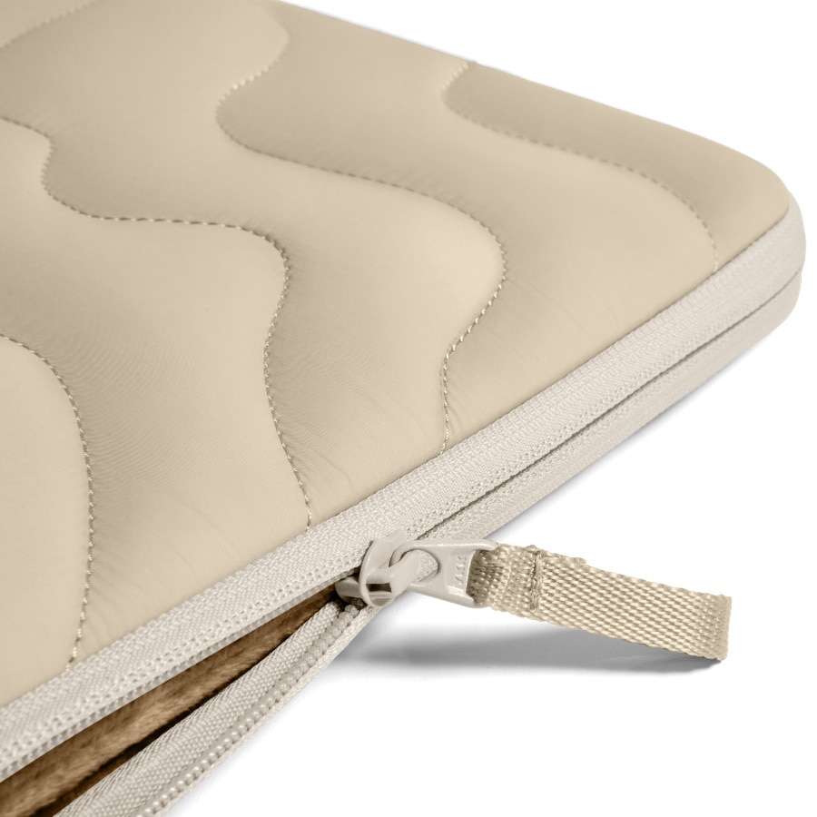 Husa din nailon Tomtoc Terra A27 compatibila cu laptop 14 inch, Sand