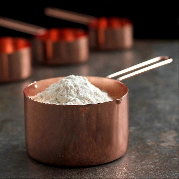 8 részes rozsdamentes acél mérőedény készlet, széles fogantyúkkal és kiöntőcsőrrel, főzéshez és sütéshez