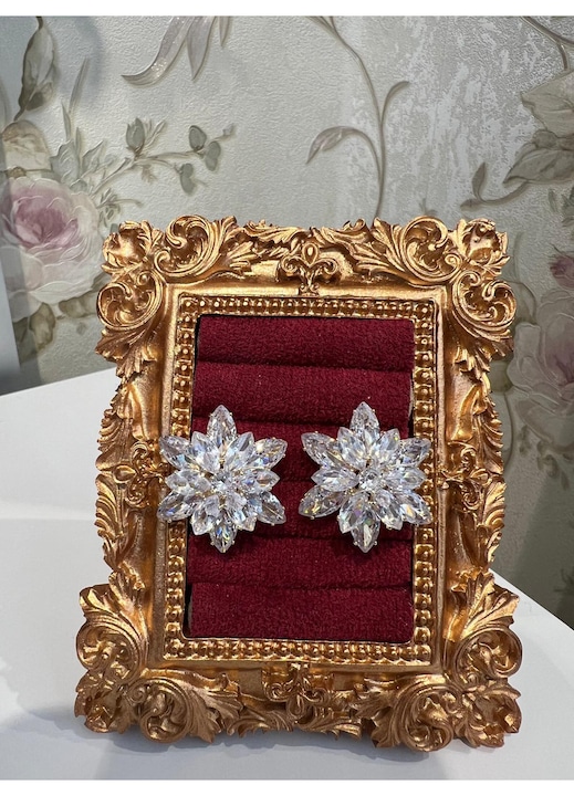 Cercei aurii Kreativa cu zirconiu, sistem prindere surub