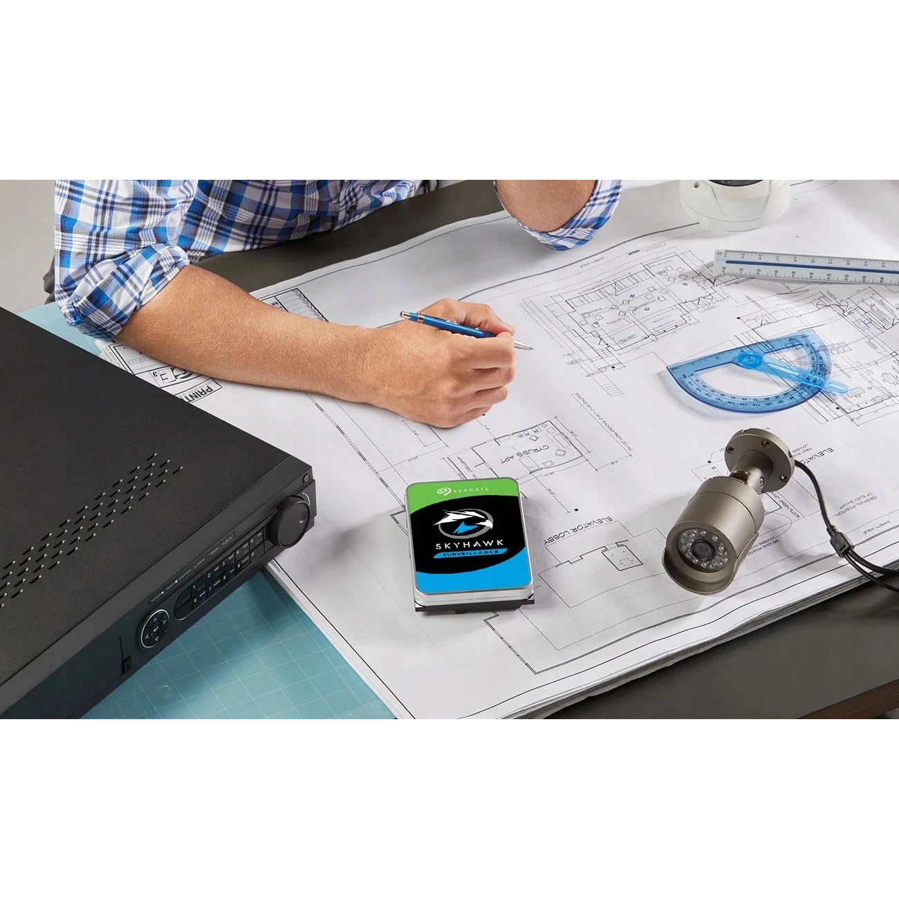Hard Disk Seagate SkyHawk 8TB, 256MB, SATA 6 Gb/s, 3,5 inch - eMAG.ro