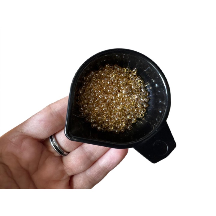 Margele japoneze din sticla, rotunde, marime 8/30g, culoare 103