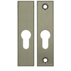Feronerie si accesorii mobila