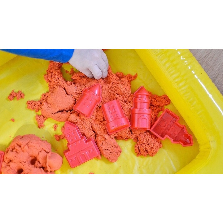 Set Piasek Kinetyczny 3kg cu Basen 43x59cm, 30 Elemente, Multicolor