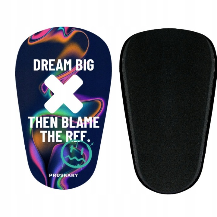 OFFSIDE futball sípcsontvédő, Proskary, 12x8cm, dinamikus design, könnyű, FIFA tanúsítvánnyal