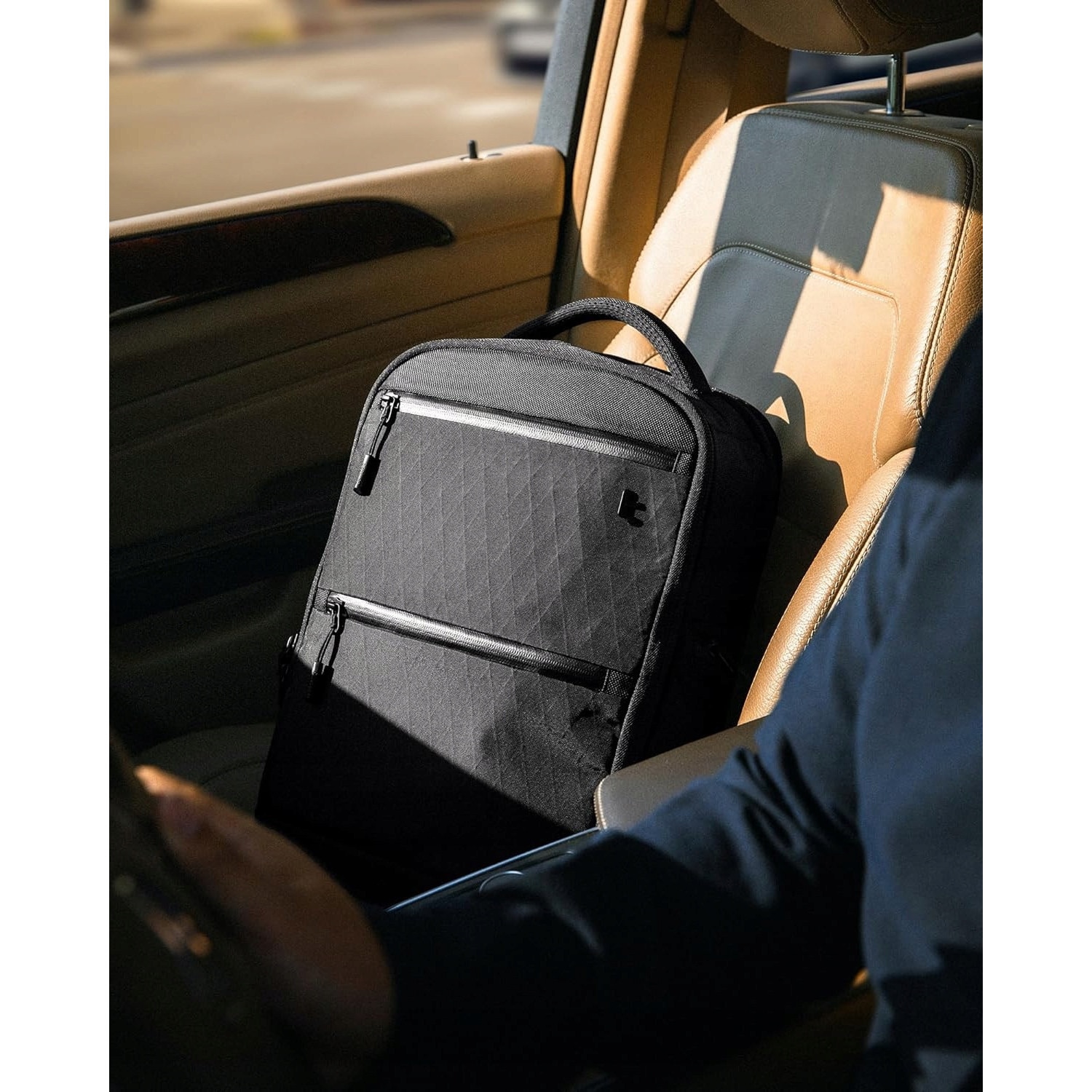Plecak X-pac Techpack T64, negru, pentru laptop 15,6"/16", capacitate 20-28L, rezistent la apa