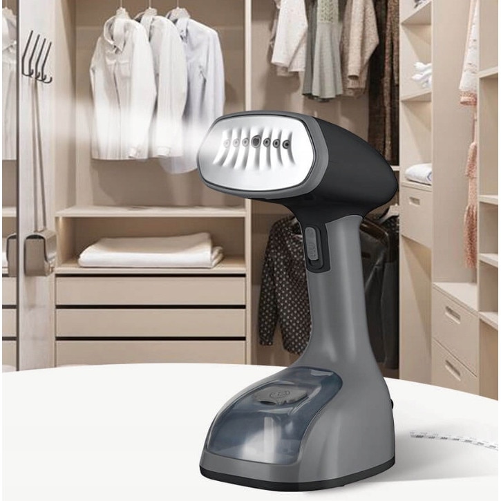 Fier de calcat cu abur Maestro, capacitate 180 ml, putere 1500 W, incalzire rapida, compact