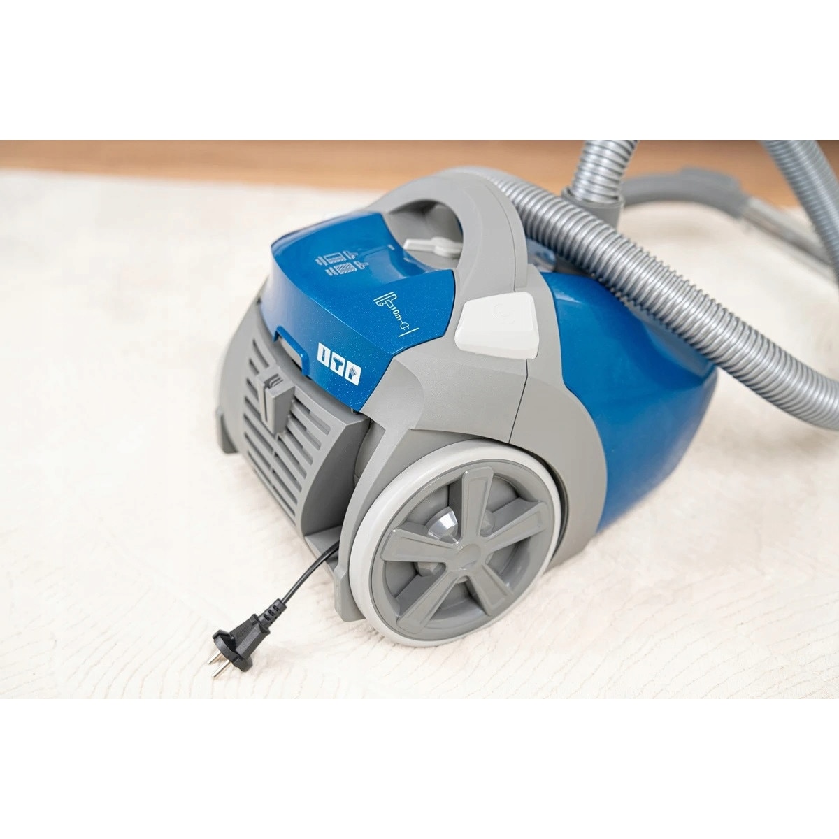 Aspirator Zelmer ZVC351 Antek, 900W, 3,5L, filtru HEPA 13, culoare albastra, set accesorii