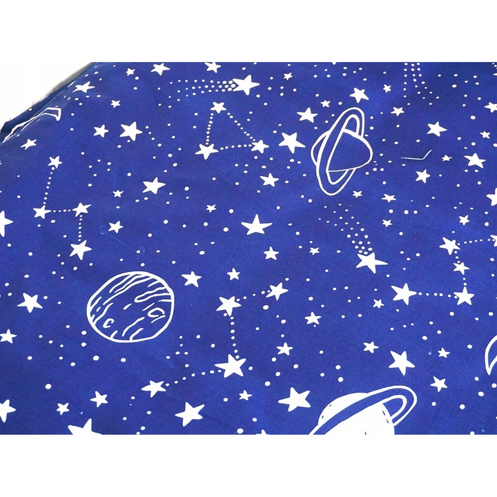 Lenjerie pat pentru copii, model Kosmos, 100x160 cm + 50x80 cm, 100% bumbac, imprimeu viu, inchis la culoare