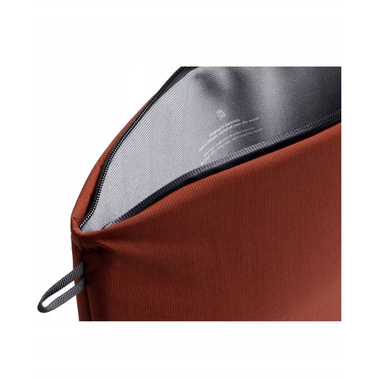 Etui laptop Bellroy Lite 14", material reciclabil, impermeabil, culoare clay