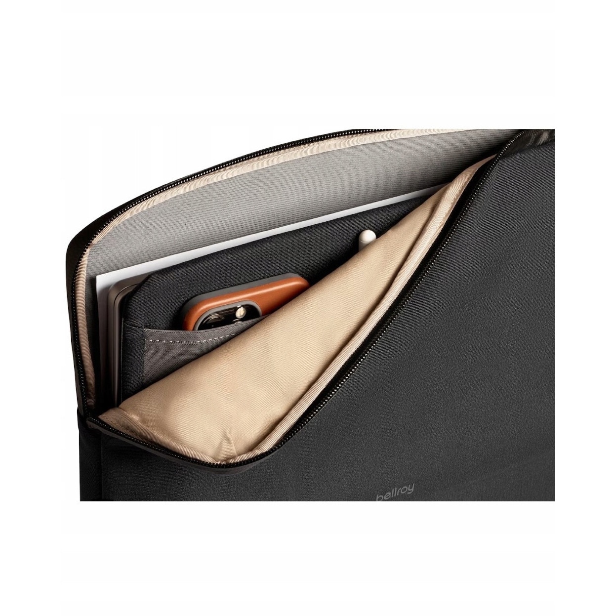 Etui pentru laptop Bellroy Laptop Caddy 16, compartimente pentru accesorii, 37x28x2,5cm, negru