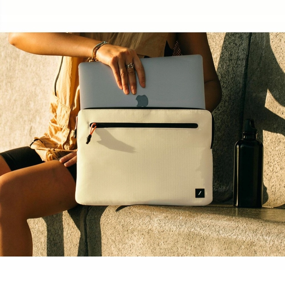 Geanta laptop Native Union Lekki pentru MacBook Air 15", culoare Sandstone