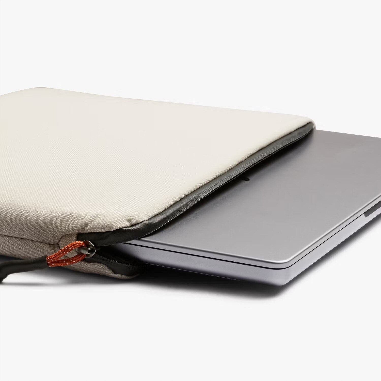 Husa laptop 14", Bellroy, model Cali, culoare neagra
