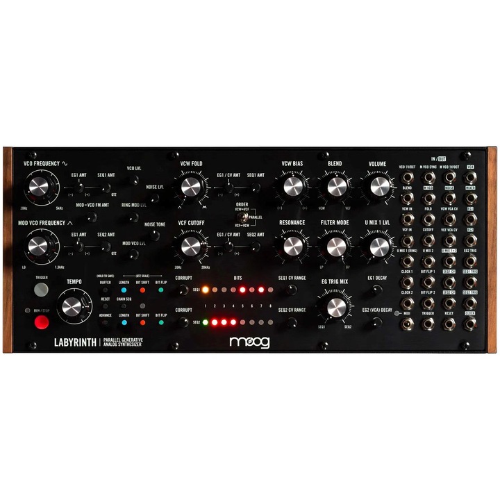 Moog Labyrinth analóg szintetizátor, félmoduláris, natúr fa felület, 326x107x143mm