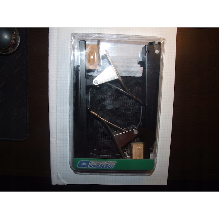 Donic Team Clip-On asztalitenisz háló szett, vízálló, könnyen felszerelhető rendszerrel, univerzális méretek