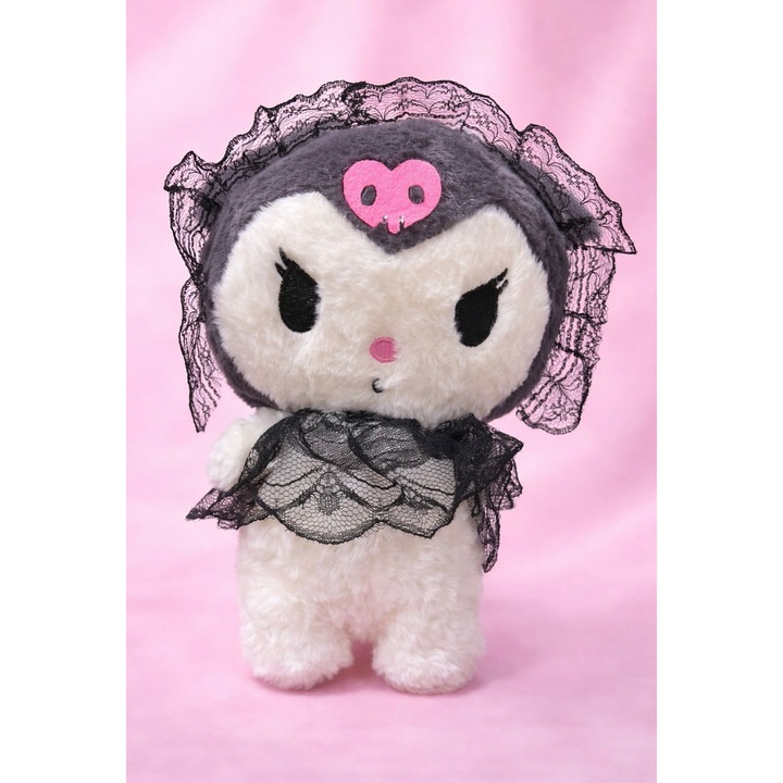 Jucărie Plus Kuromi cu Rochită din Dantelă, Negru-Roz, 20cm