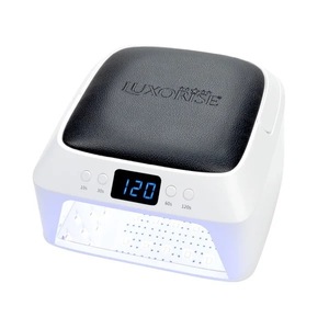 Aparate pentru manichiura-pedichiura