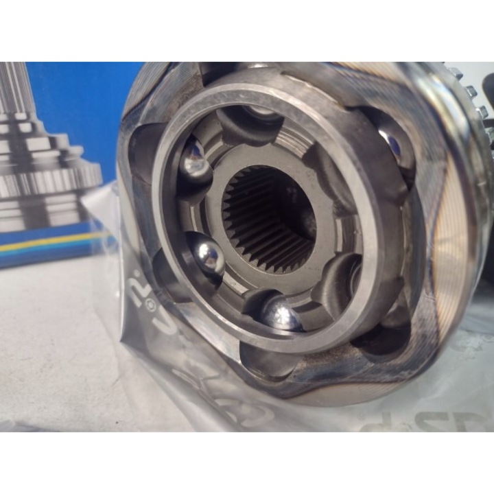 Nissan féltengelycsukló védőgumival, GSP, 2.0, 16V, 2.0TD