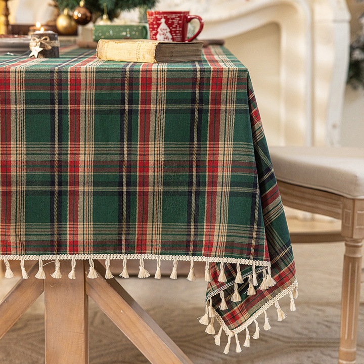 Fata de masa, rosie cu carouri, 140x200cm, decor de Craciun