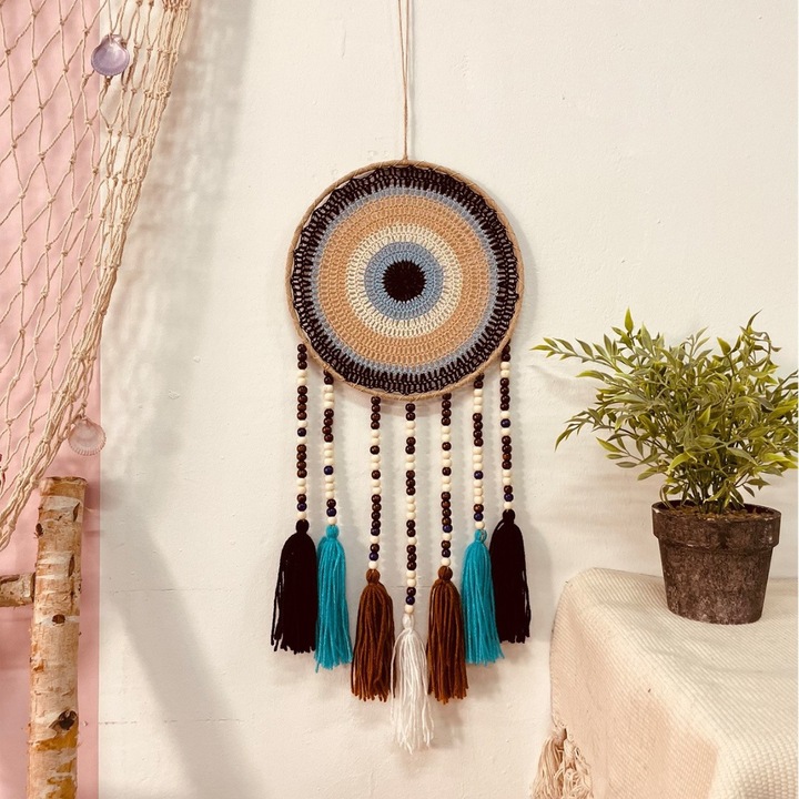 Dreamcatcher handmade, decoratiune boho, culoare maronie, dimensiuni variabile