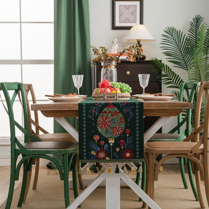 Fata de masa, 2m, model Craciun, lavabil, multicolor