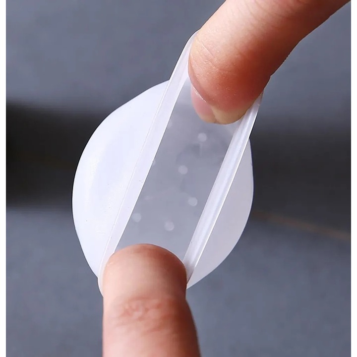 Set de 16 capace din silicon pentru picioarele meselor si scaunelor, protectie pentru podea, 3.5-5cm, transparent