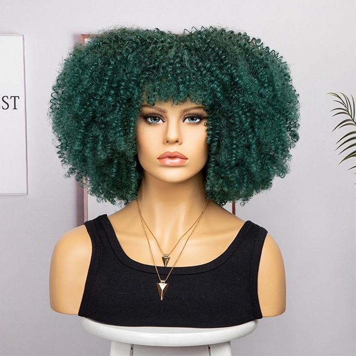 Peruca sintetica multicolor cu breton, par mediu lung, moale si voluminos, pentru femei