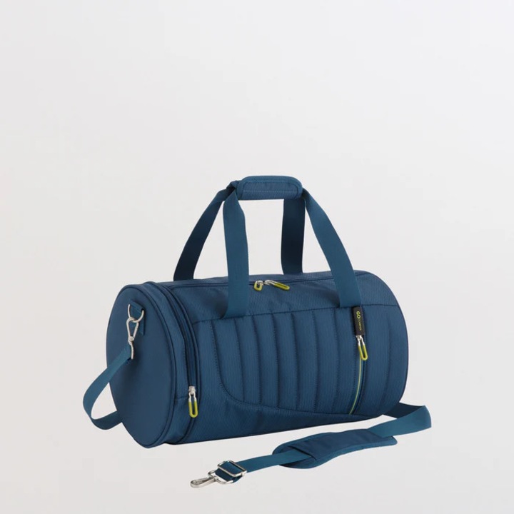 Geanta de voiaj Carpisa Lightness Go, usoara, poliester reciclat R-PET, 42x25x25 cm, curea de umar reglabila, albastru