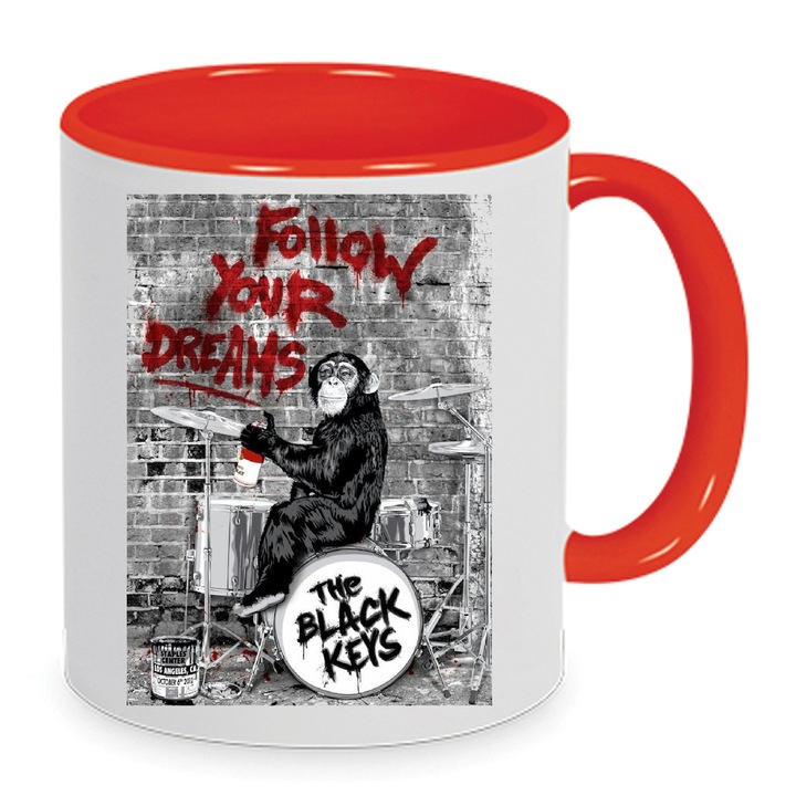 Cana ceramica 330ml, alba cu accent rosu, pentru fani The Black Keys, rezistenta la masina de spalat, set ideal pentru iubitorii de muzica