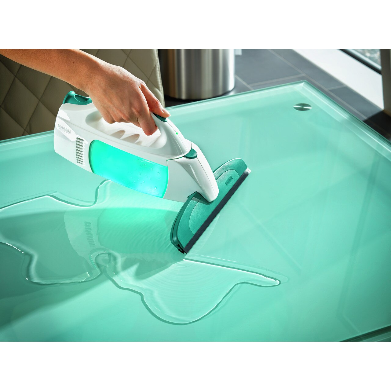 Myjka de feronerie Leifheit, 28 cm, alb-verde, acumulator 100 ml, 700 g