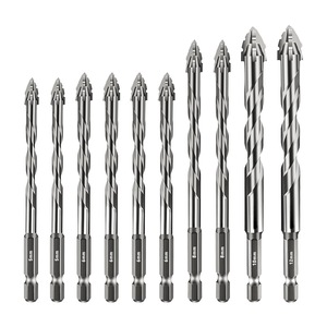 Seturi si accesorii pentru gaurit si insurubat