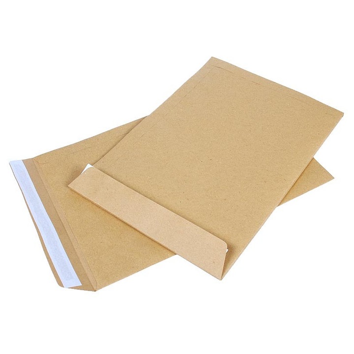 C4 borítékok, 250 darab, öntapadós, NC, barna színű, 90g