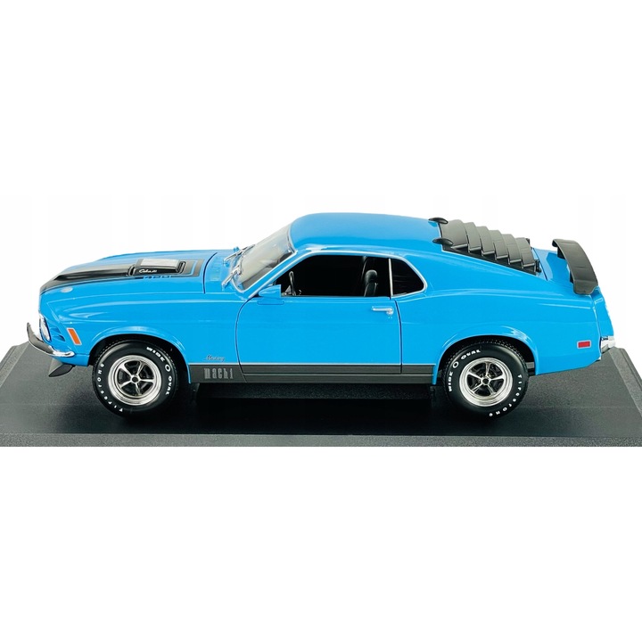 Ford Mustang Mach 1 428 1970 modellautó, Maisto, kék, 1:18, kiállítási állvánnyal