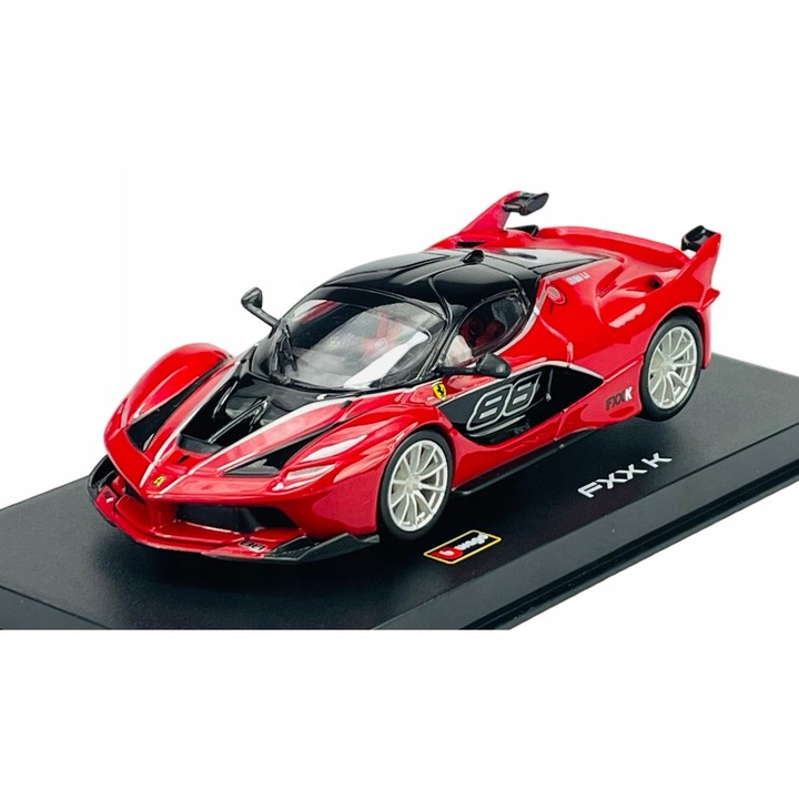 Fém kisautó, BBurago Ferrari FXX K, 1:43, piros, 11x4cm, vitrinnel