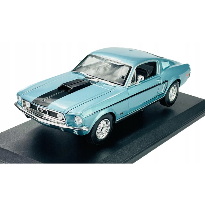 Ford Mustang GT Cobra Jet 1968 modellautó, 1:18, kék, szett vitrinállvánnyal