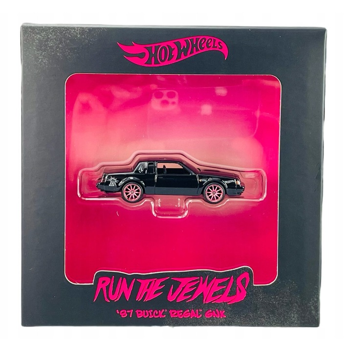 Masinuta colectionara Hot Wheels '87 Buick Regal GNX, set Volcom si Run The Jewels, 8x3cm