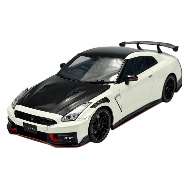 Kyosho Nissan GT-R Nismo modellautó, fehér, 1:18, 25x11x8cm, különleges kiadás